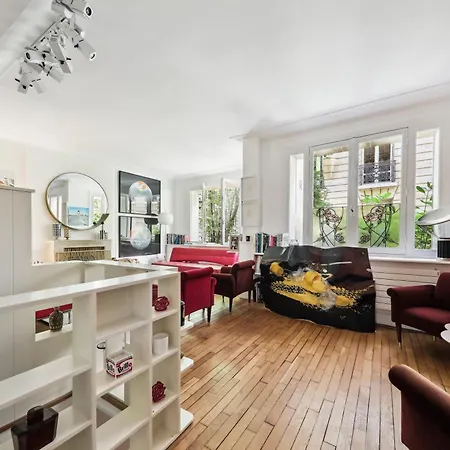 Luxurious, Quiet Near Trocadero Daire