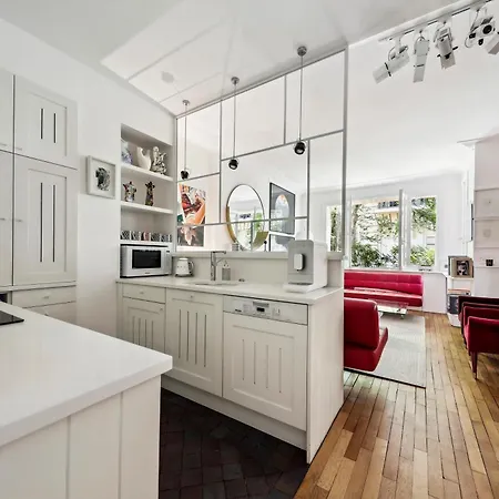 Luxurious, Quiet Near Trocadero Daire Paris