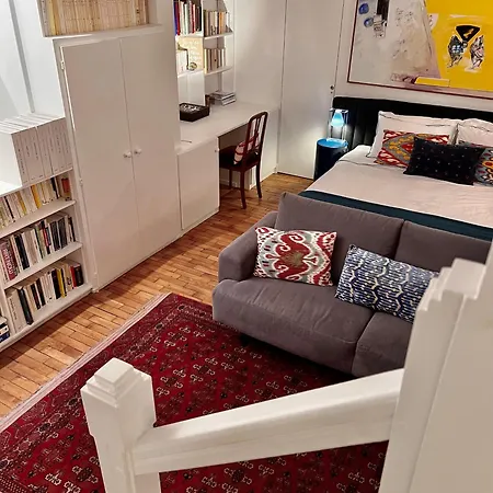 Luxurious, Quiet Near Trocadero