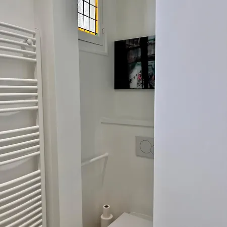 Daire Luxurious, Quiet Near Trocadero *