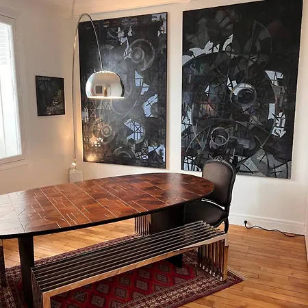 Daire Luxurious, Quiet Near Trocadero *