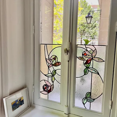 Luxurious, Quiet Near Trocadero Paris