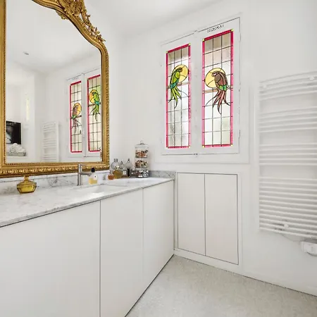 Luxurious, Quiet Near Trocadero