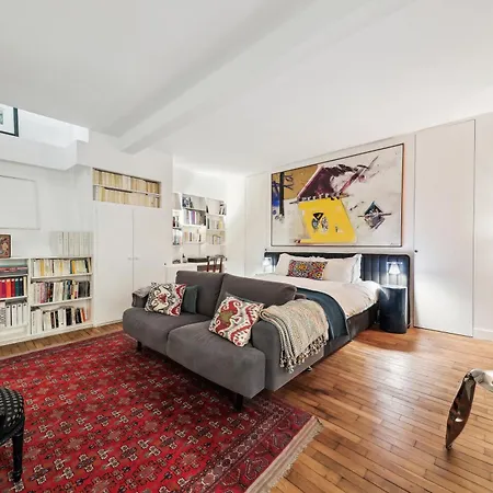 Daire Luxurious, Quiet Near Trocadero Paris